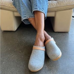 BRYR Toastie in Heather Felt